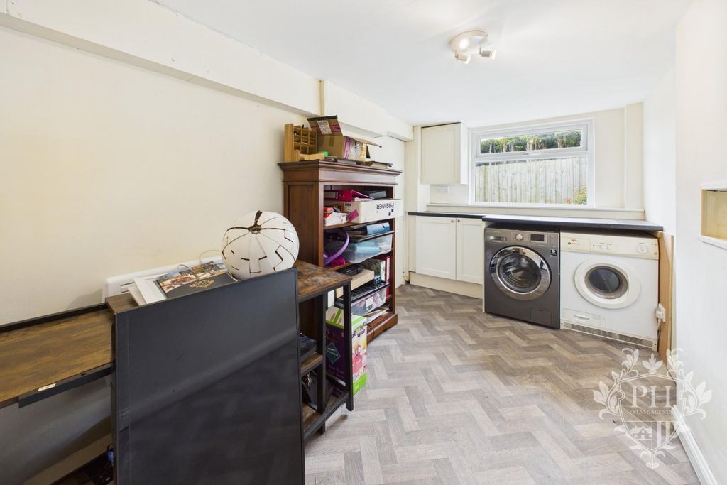 Property photo 2 of 13 24Ae8Fc751Ef40648Ef4Fc0B9F30c78B_100_Cam02002G0-Pr