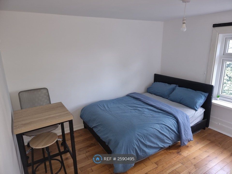 Property photo 3 of 4