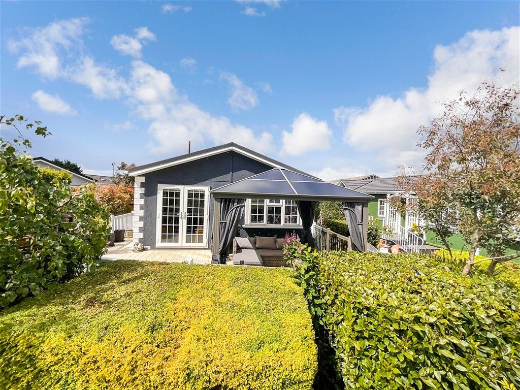 Property photo 1 of 14 Front