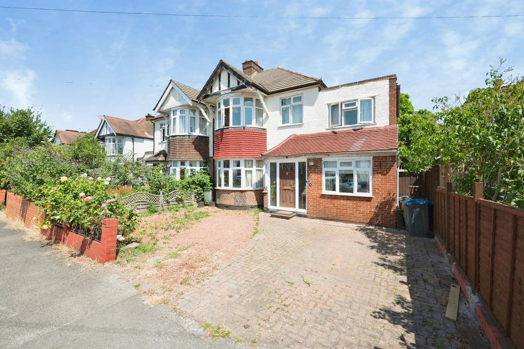 Property photo 1 of 20