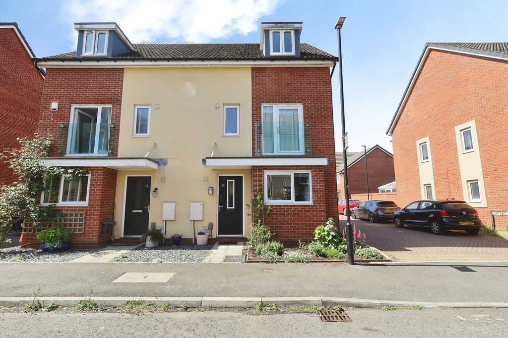 Property photo 1 of 26