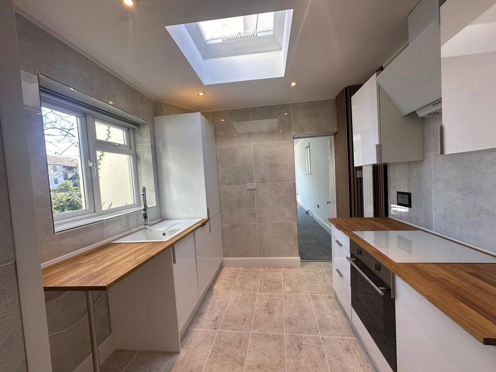 Property photo 2 of 11 Picture No. 05