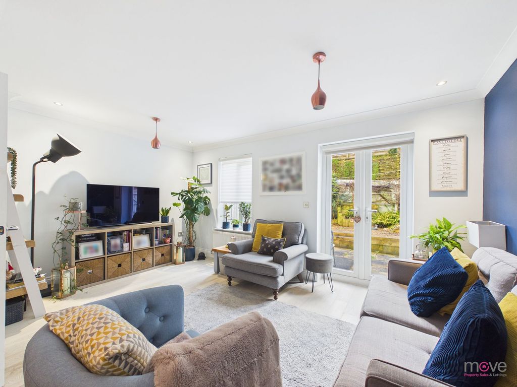 Property photo 2 of 21