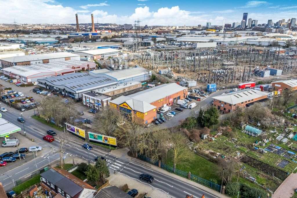 Property photo 3 of 5 Photo 2