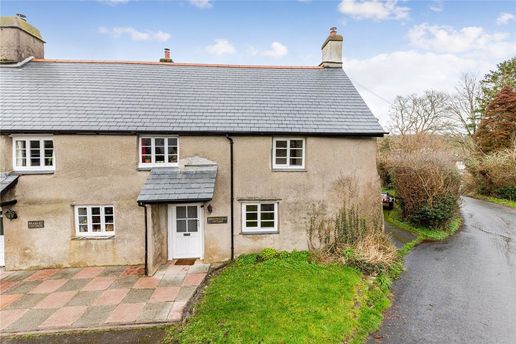 Property photo 2 of 13 Cott Court 1 Ext