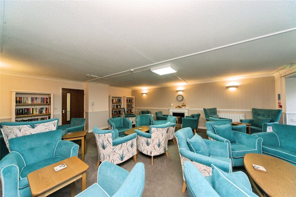 Property photo 2 of 23 Communal Lounge