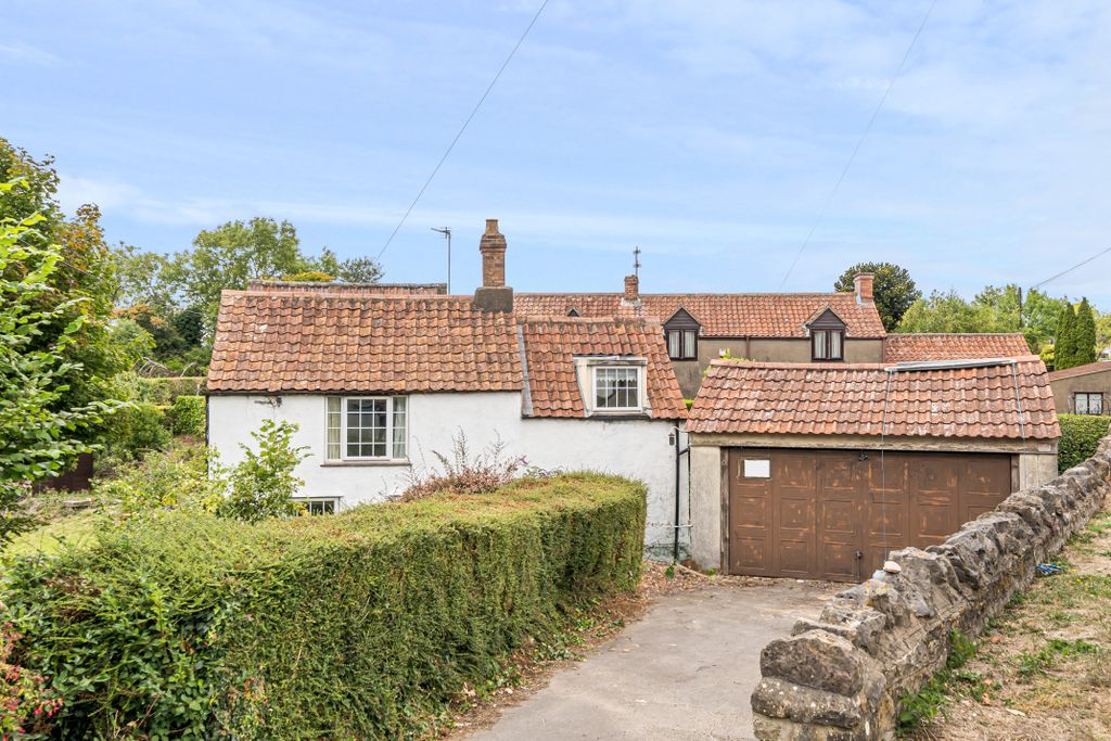 Property photo 1 of 15 External