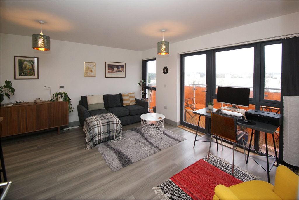 Property photo 1 of 7 Picture No. 09