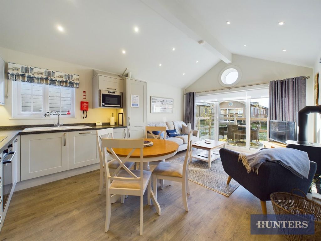 Property photo 2 of 22 Open Plan