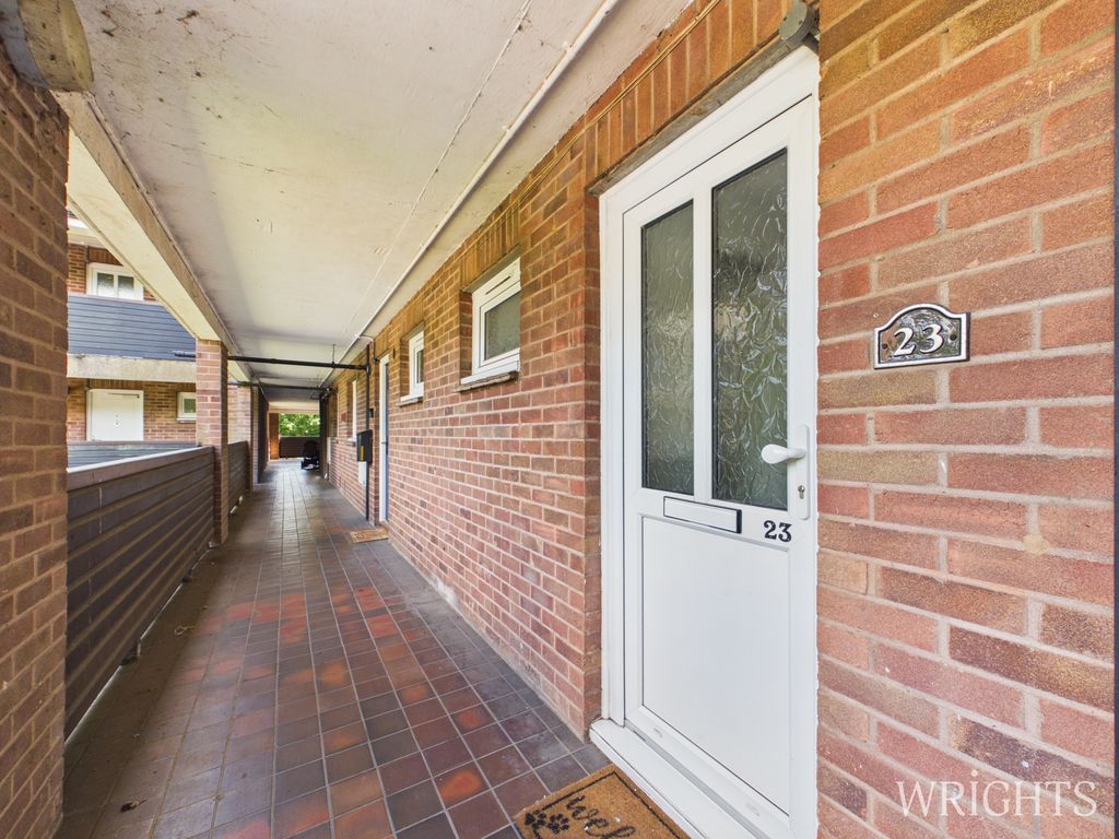 Property photo 2 of 11 Cam05659G0-Pr0156-Still005