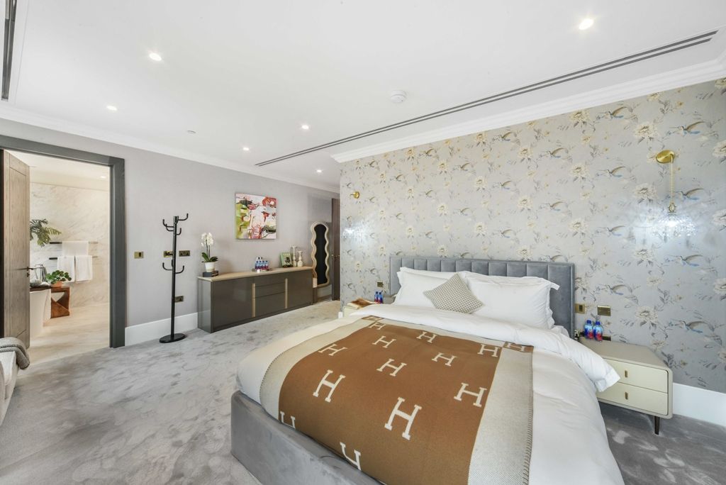 Additional image 14 of 6 bed flat to rentOak Lane, London SW8