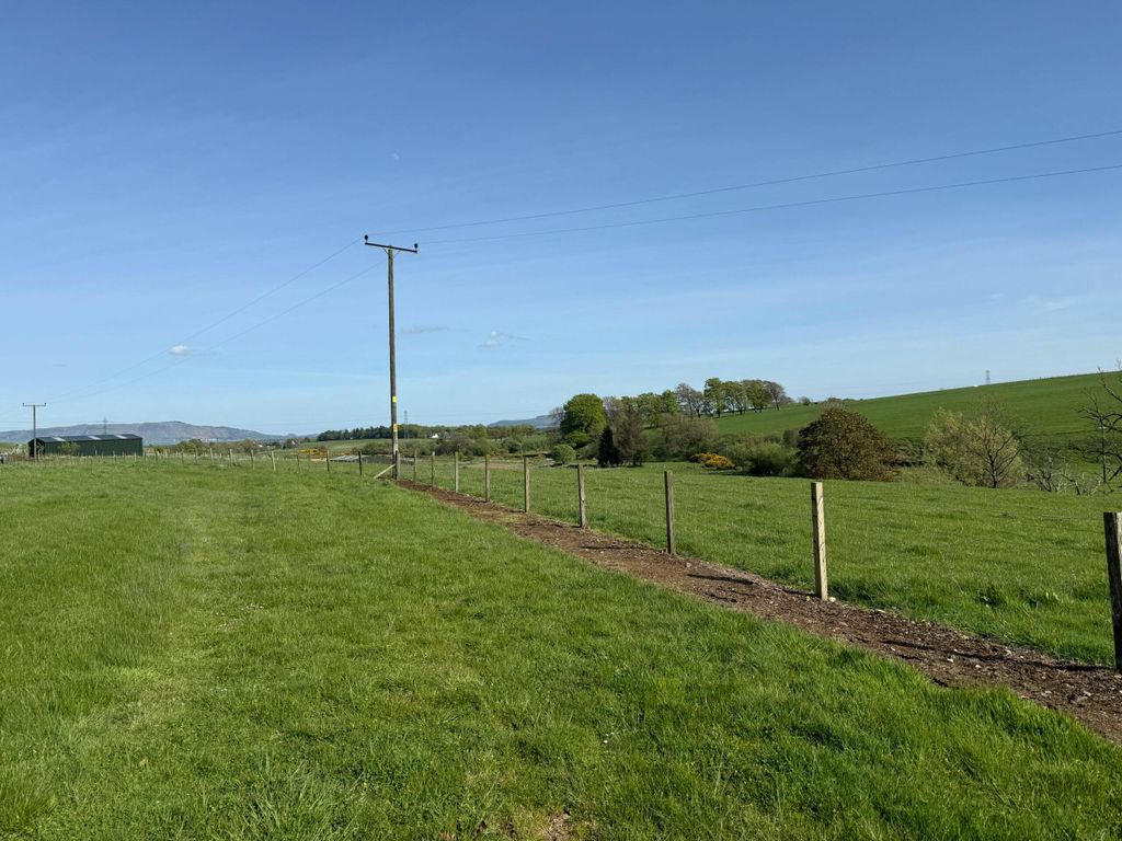 Property photo 2 of 16 Image 2