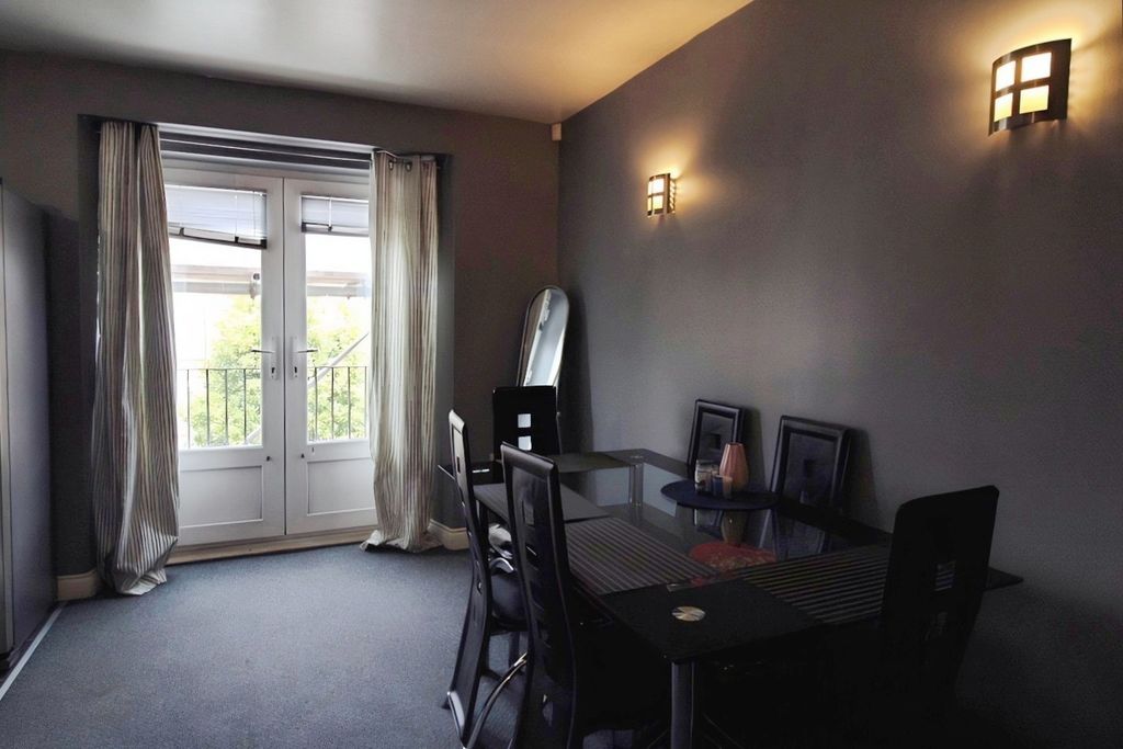 Property photo 3 of 6 Pbox-Img.Jpg