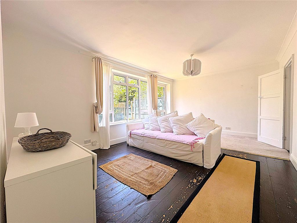 Property photo 1 of 15 Picture No. 40
