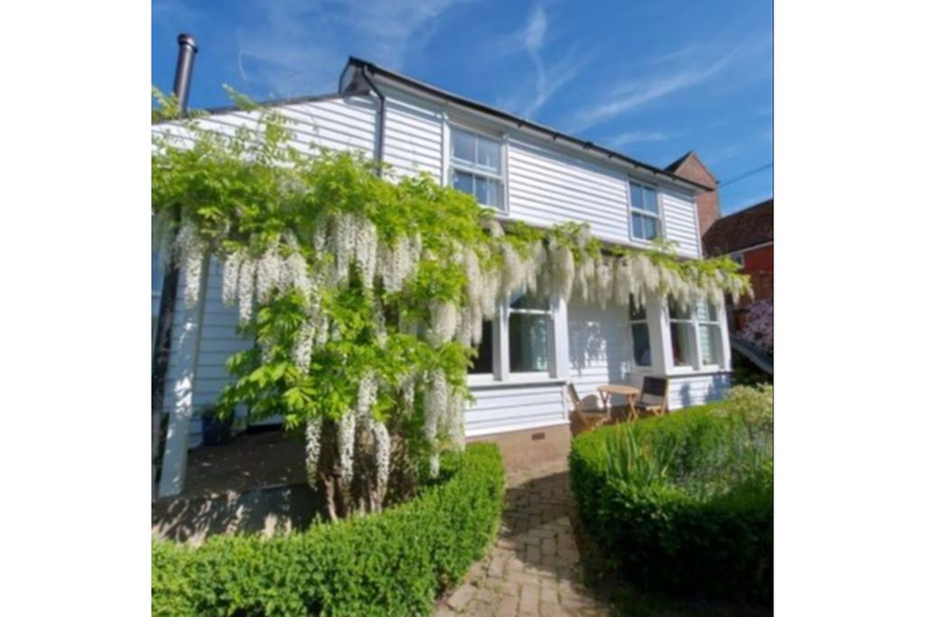 Property photo 1 of 26