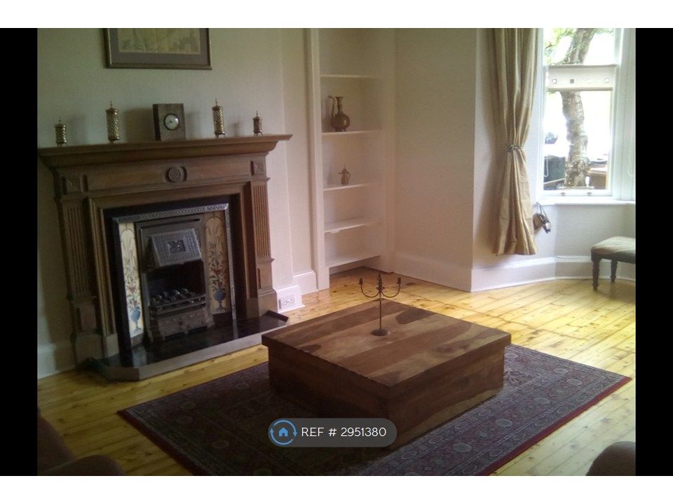 Property photo 1 of 30 Living Room