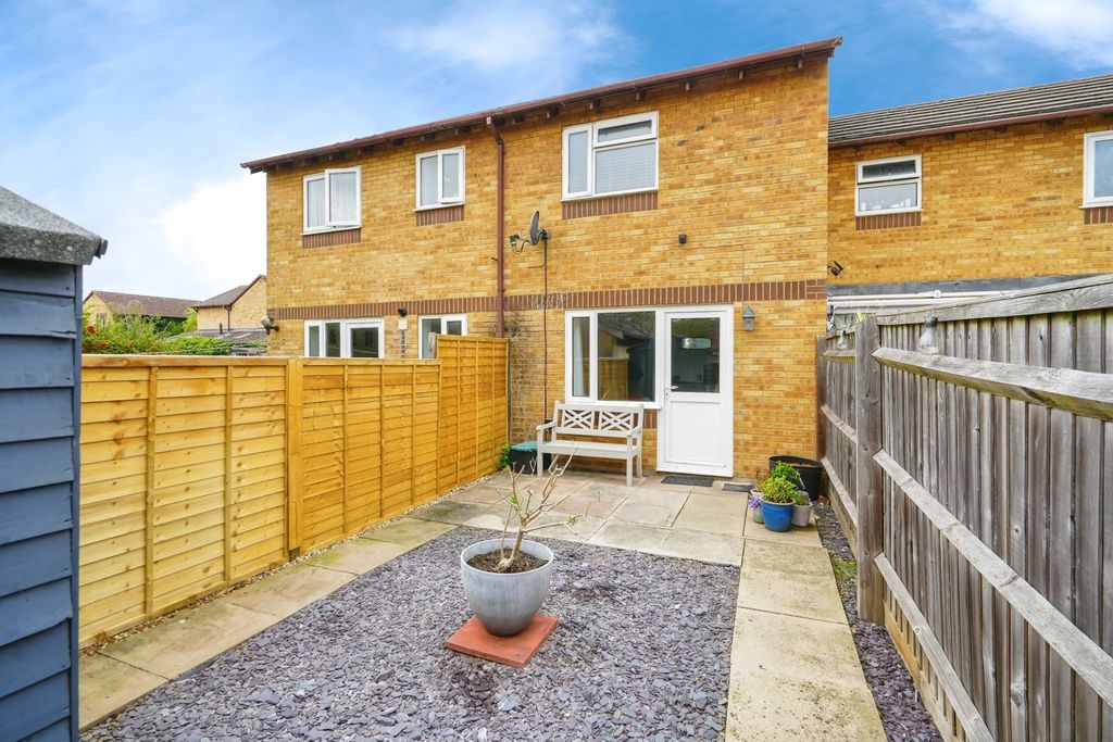 Property photo 2 of 16 Photo