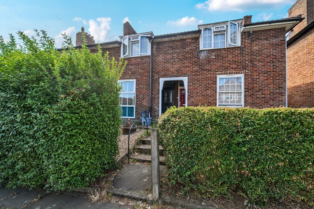 Property photo 1 of 13 1510154-2-6A86Bec...