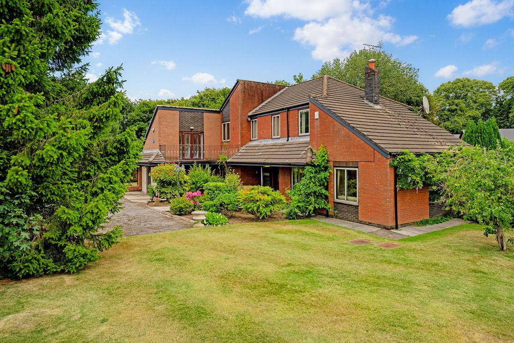 Property photo 2 of 43