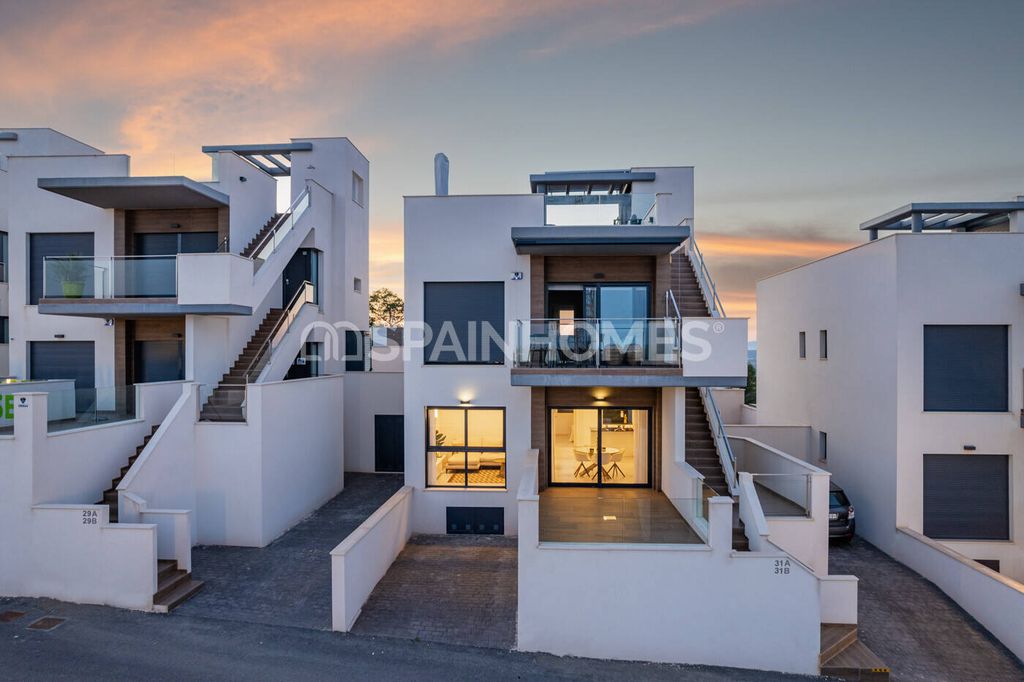 Property photo 1 of 53