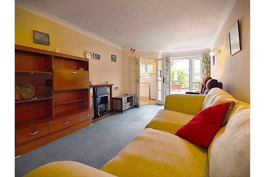 Property photo 3 of 16