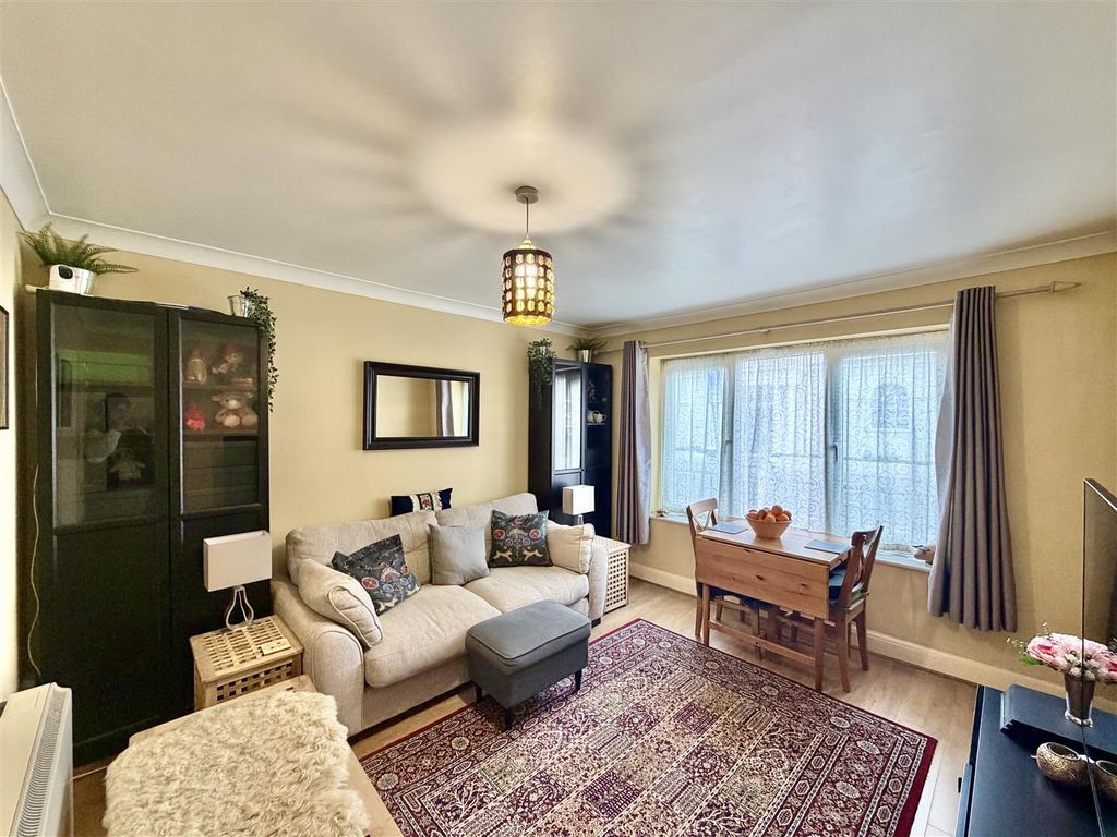 Property photo 2 of 9 Reception Room