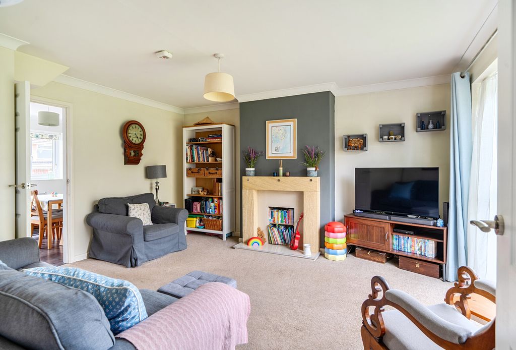 Property photo 2 of 21 1438320-10-69d799...