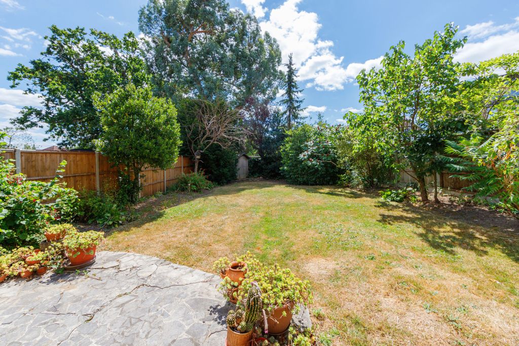 Property photo 3 of 36