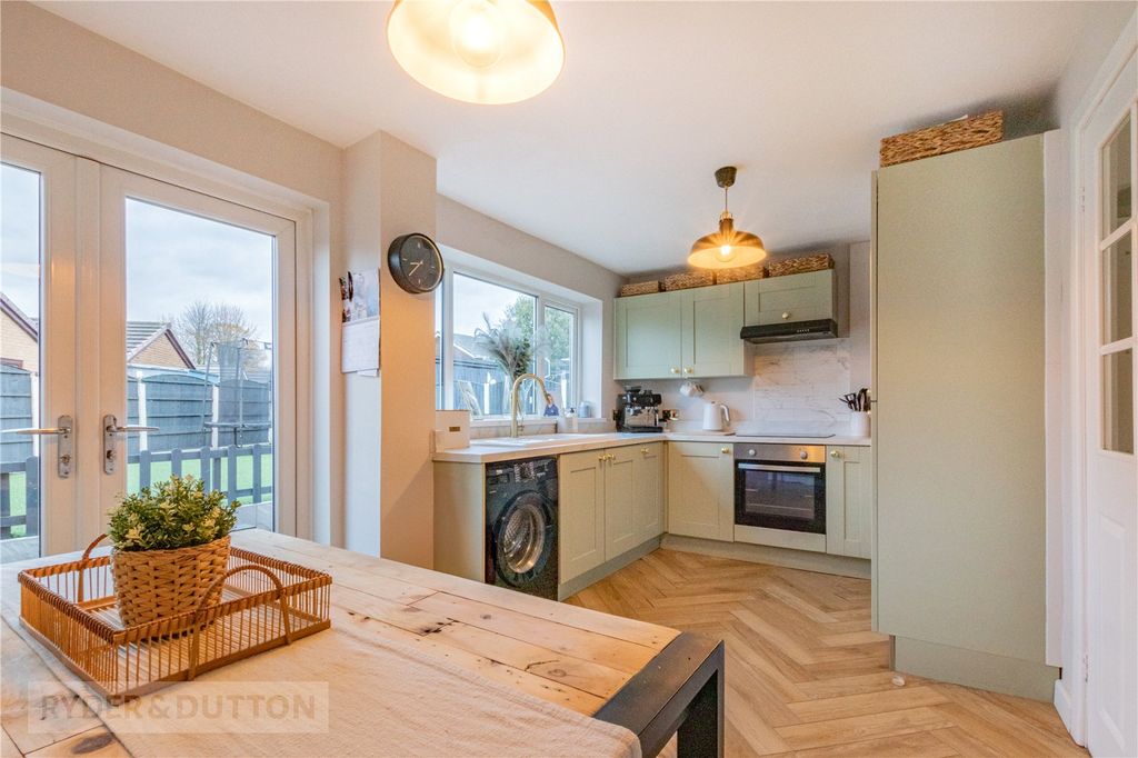 Property photo 3 of 19 Kitchen/Diner