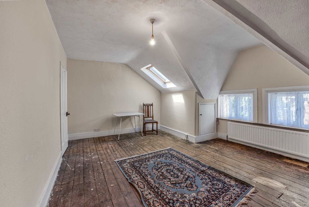 Property photo 3 of 4