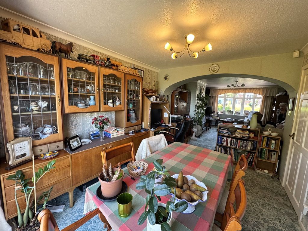 Property photo 2 of 23 Picture No. 34