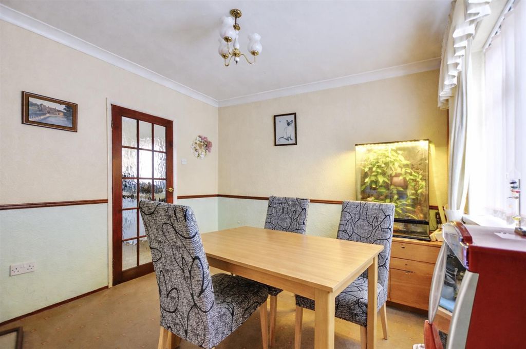 Property photo 3 of 27 Dining Room Edited_2.Jpeg