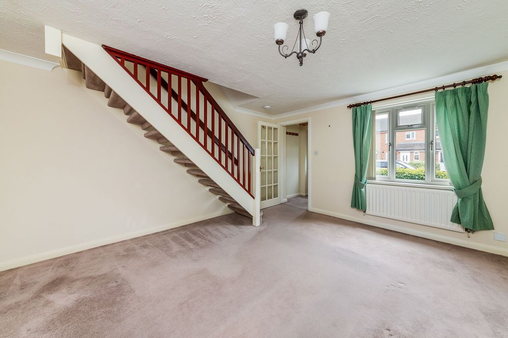 Property photo 3 of 12