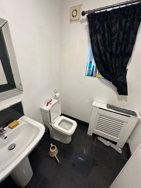 Property photo 3 of 3