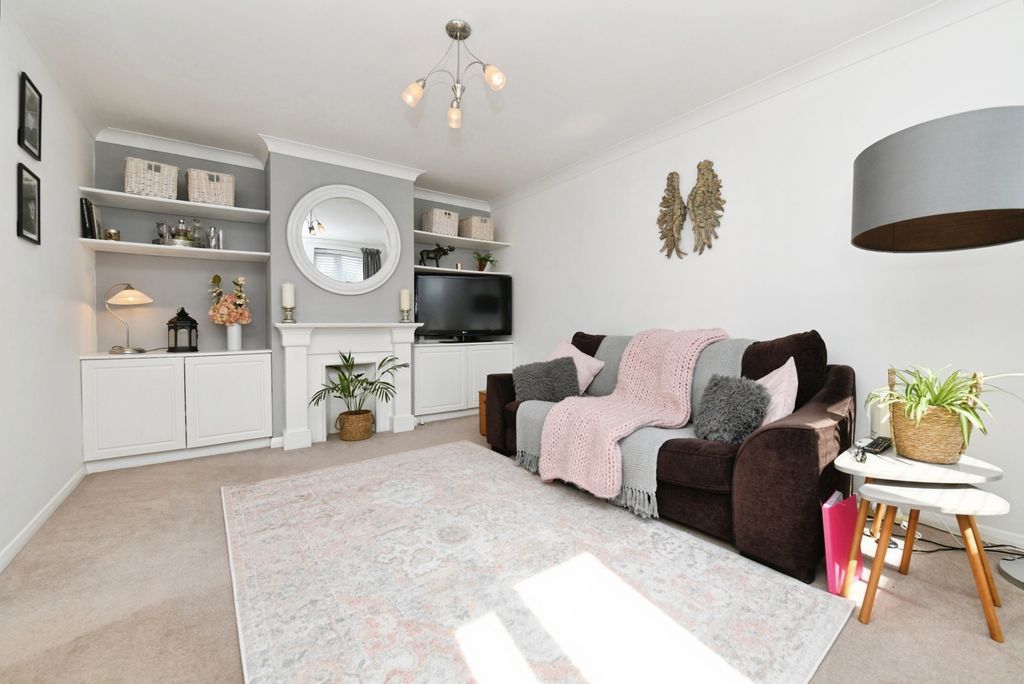Property photo 3 of 14 Pbox-Img.Jpg