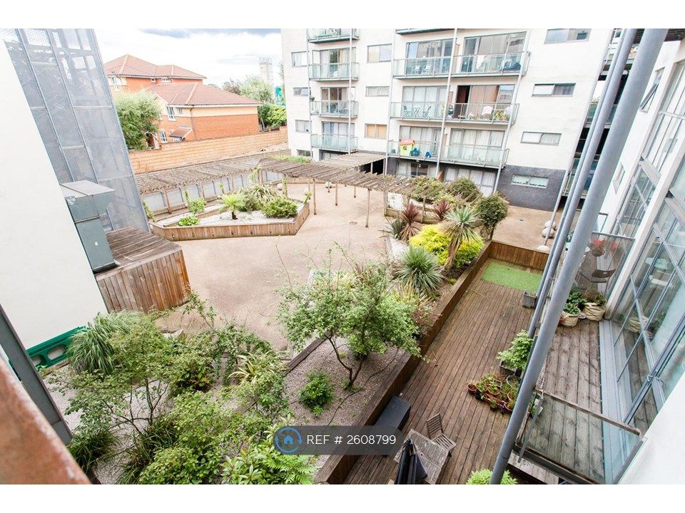 Property photo 1 of 35 Courtyard