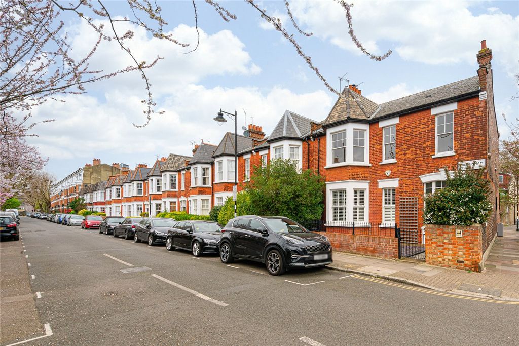 Property photo 2 of 9 Picture No. 02