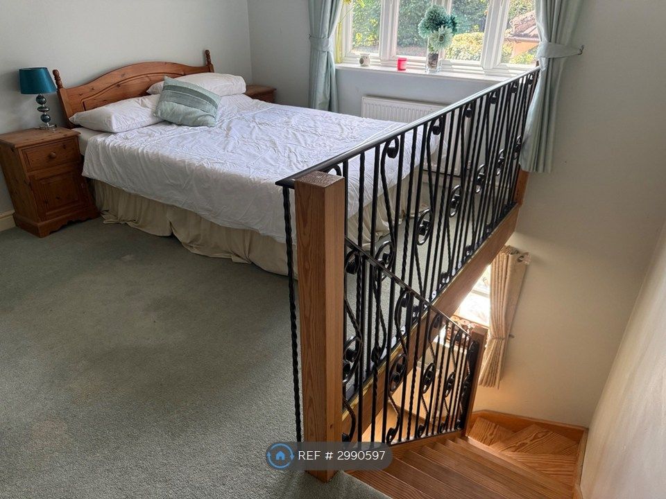 Property photo 3 of 5