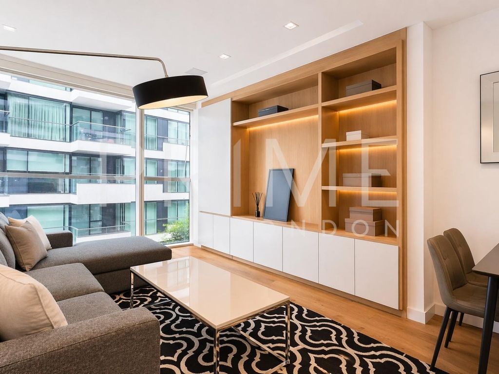 Property photo 3 of 15 Living.Jpg