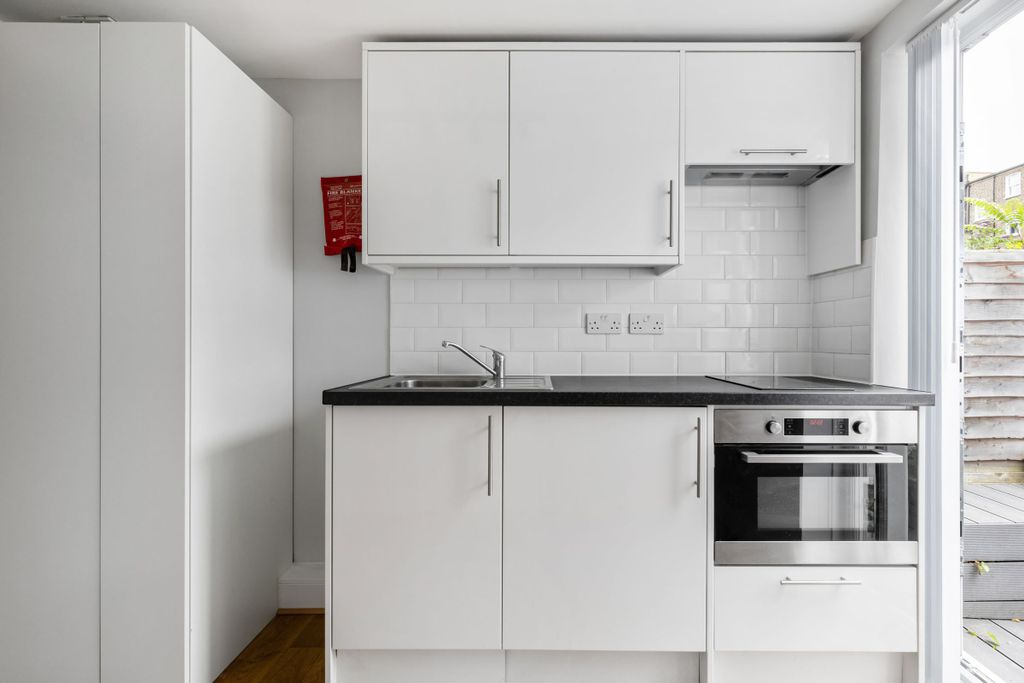 Property photo 1 of 12 Kitchen