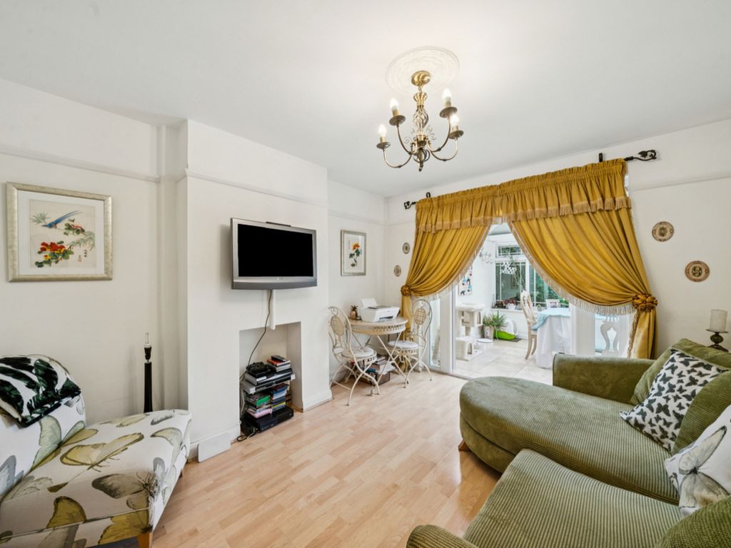 Property photo 2 of 16