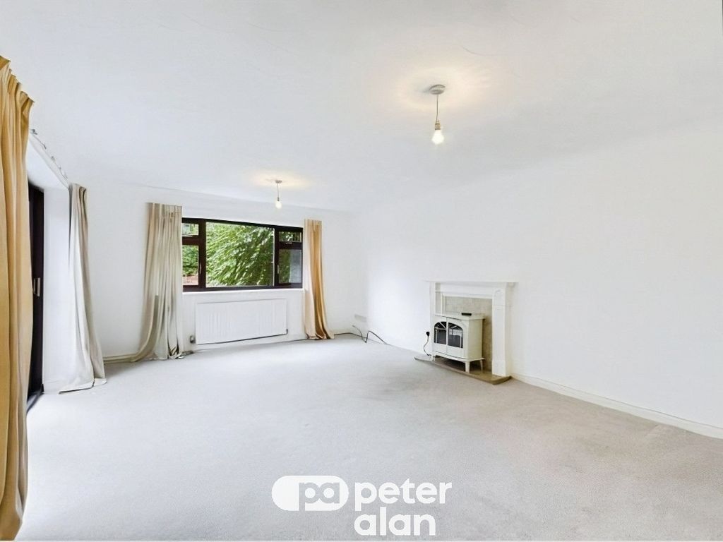 Property photo 2 of 11 Image