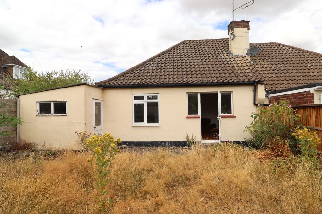 Property photo 2 of 16