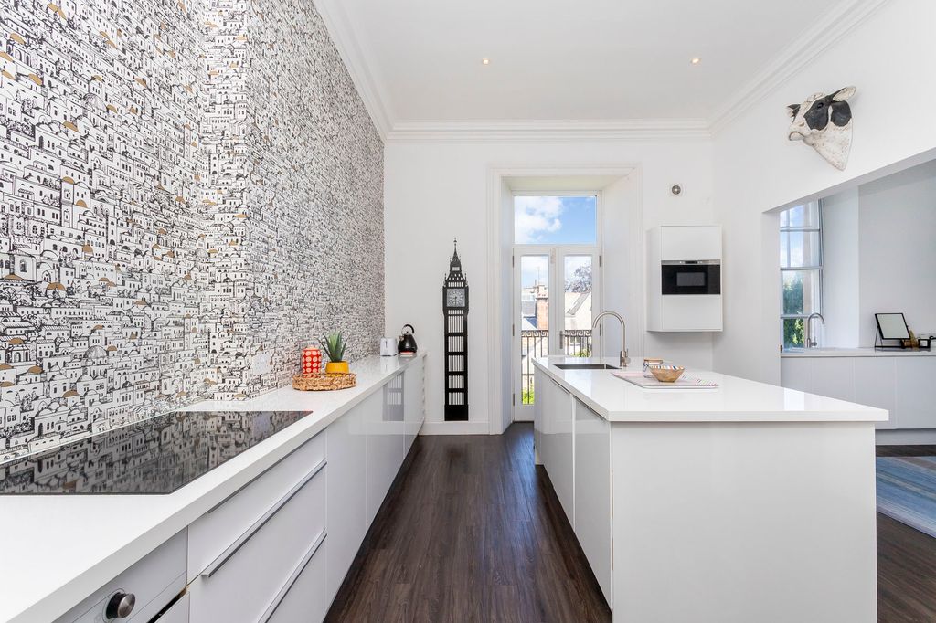 Additional image 7 of 4 bed flat for sale15/2 Cluny Avenue, Morningside, Edinburgh EH10