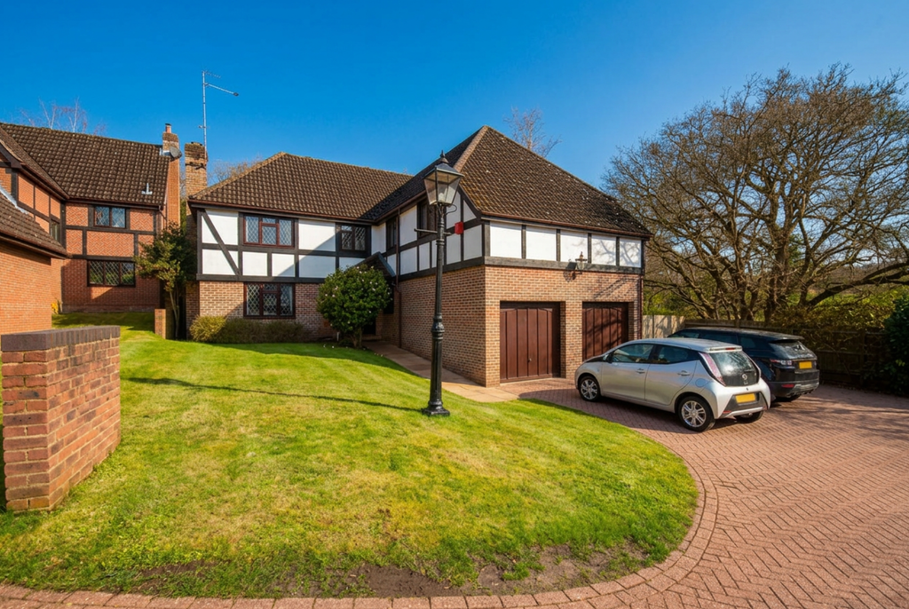 Property photo 1 of 16