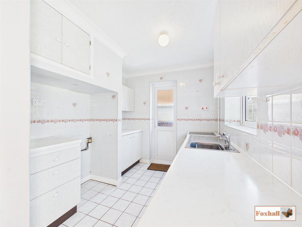 Property photo 3 of 14 Kitchen / Dining Room