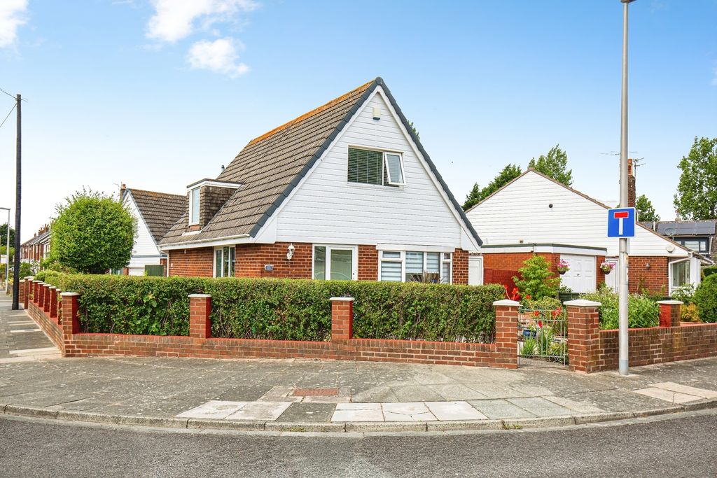 Property photo 1 of 23 Pbox-Img.Jpg