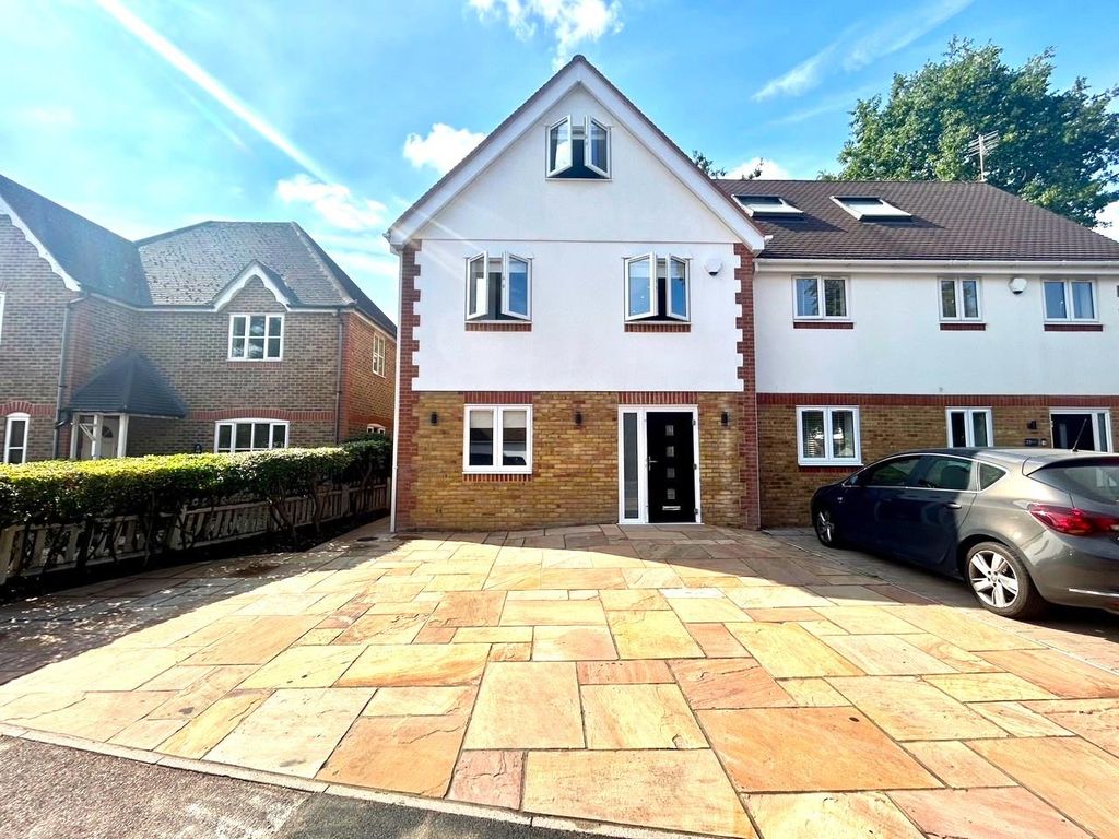 Property photo 1 of 19 Front 1.Jpg - Edited .Jpg