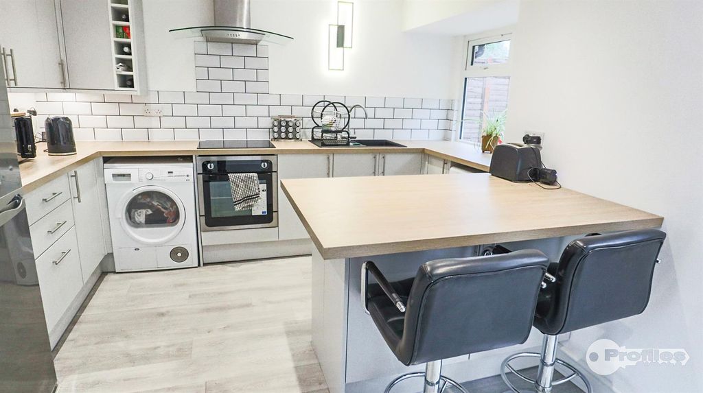 Property photo 3 of 23 Img_8730.Jpg