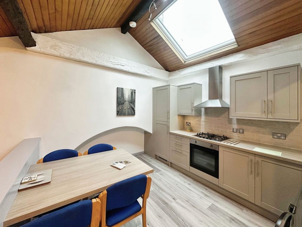 Property photo 3 of 17 Picture No. 02